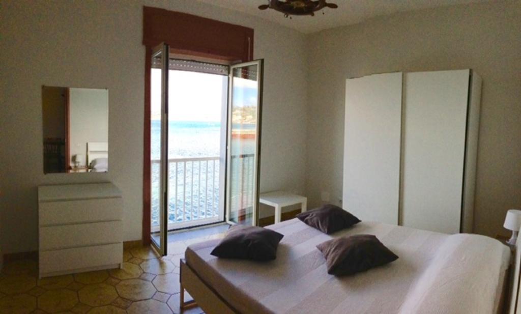 Castello Apartment Bacoli Oda fotoğraf